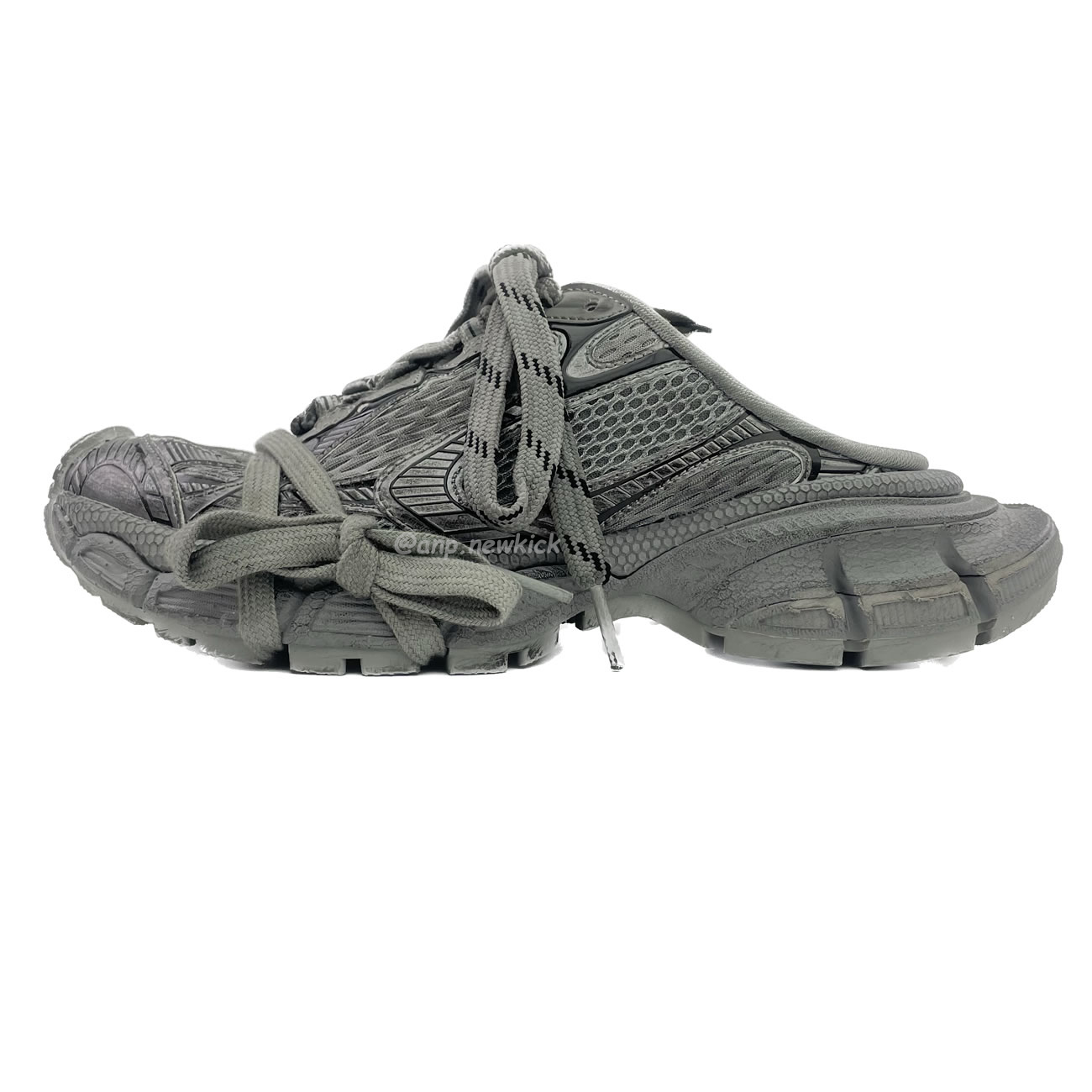 Balenciaga 3xl Mule Monocolor Mesh Rub Black White Eggshell Grey Red Bal Worn Out (3) - www.newkick.vip